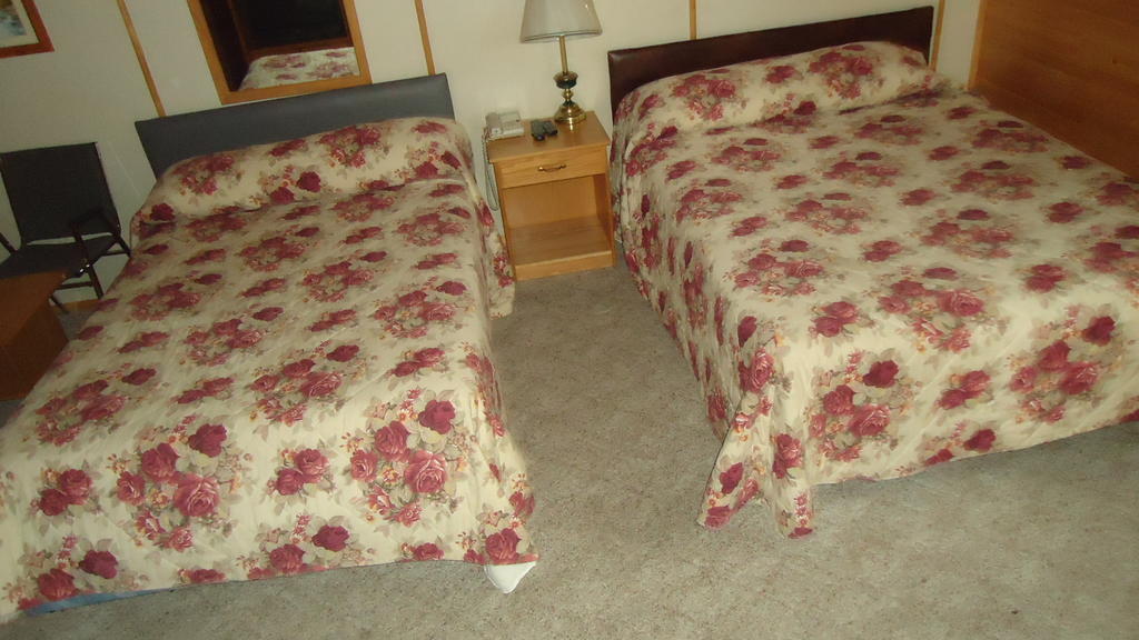 Dreamland Motel Moose Jaw Habitación foto