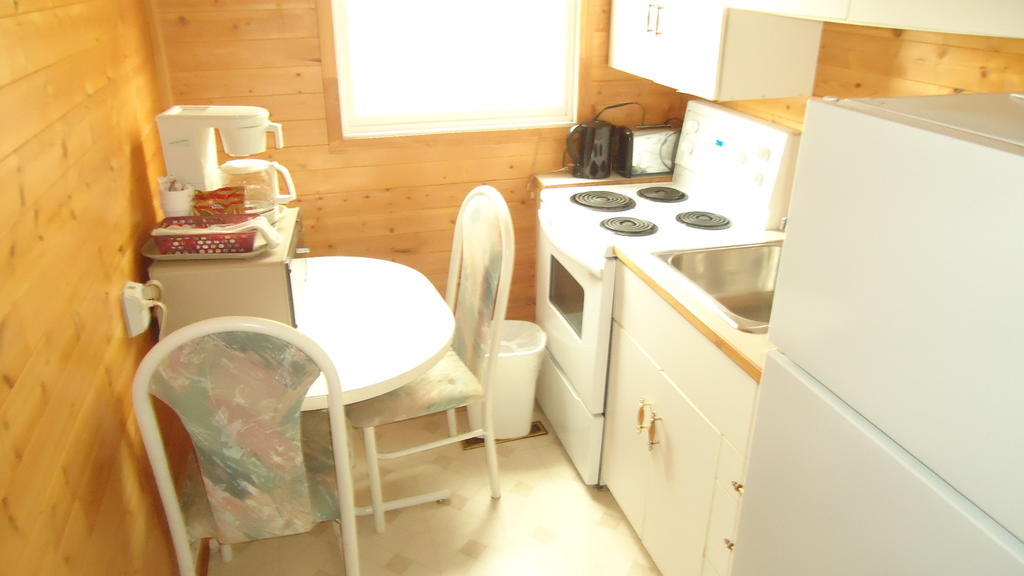 Dreamland Motel Moose Jaw Habitación foto