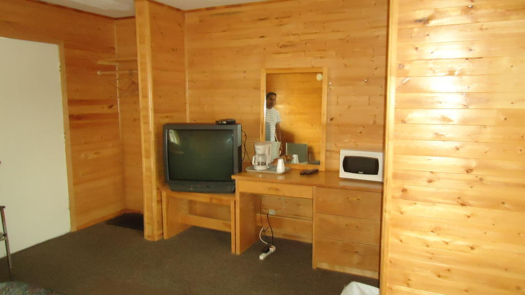 Dreamland Motel Moose Jaw Exterior foto