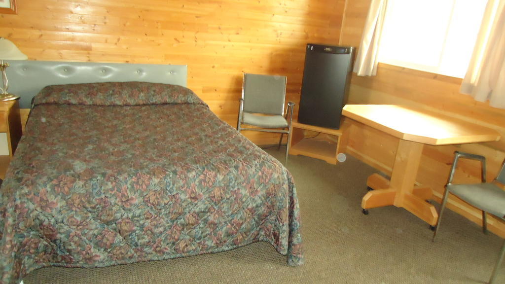 Dreamland Motel Moose Jaw Exterior foto