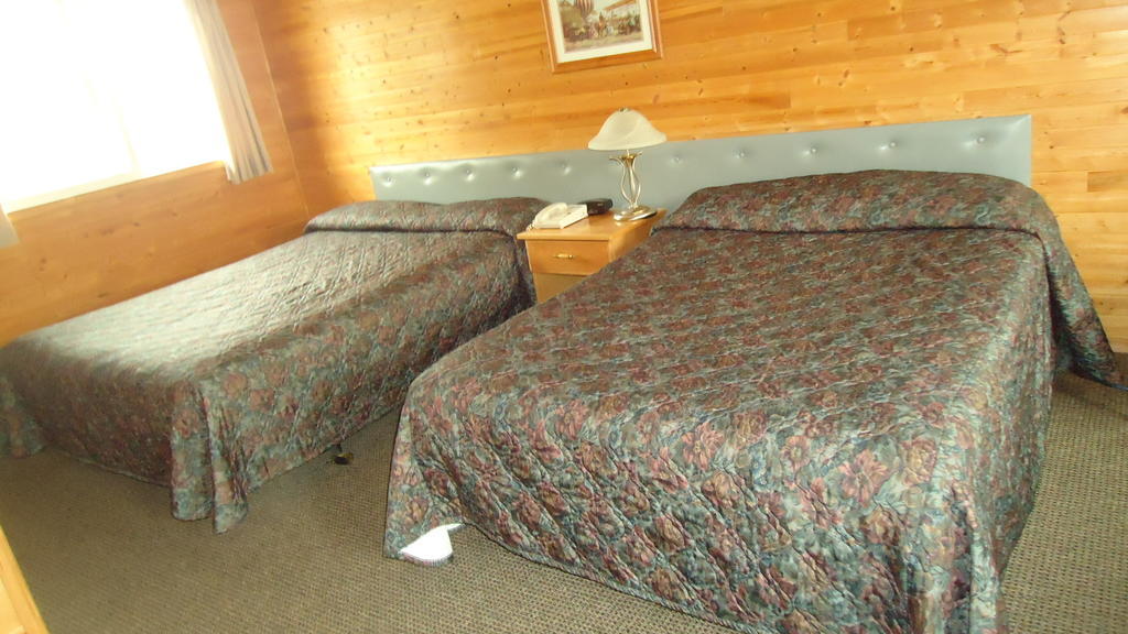 Dreamland Motel Moose Jaw Habitación foto
